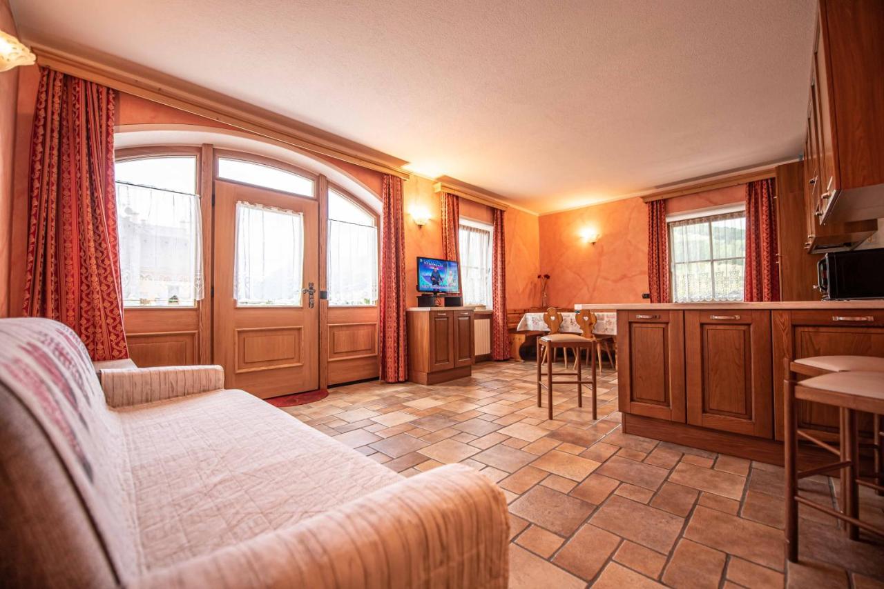 Family House Amalia Myholidaylivigno Exterior photo