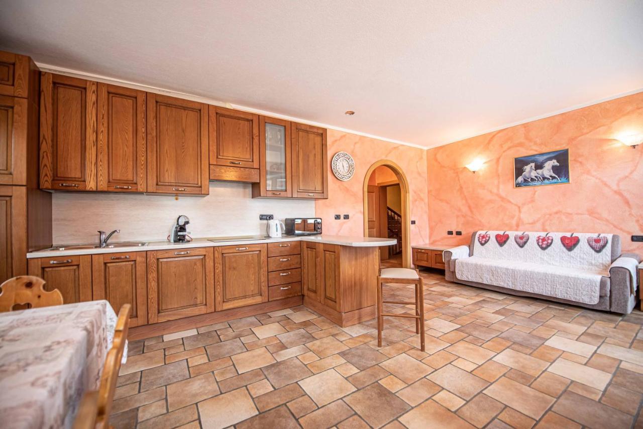 Family House Amalia Myholidaylivigno Exterior photo